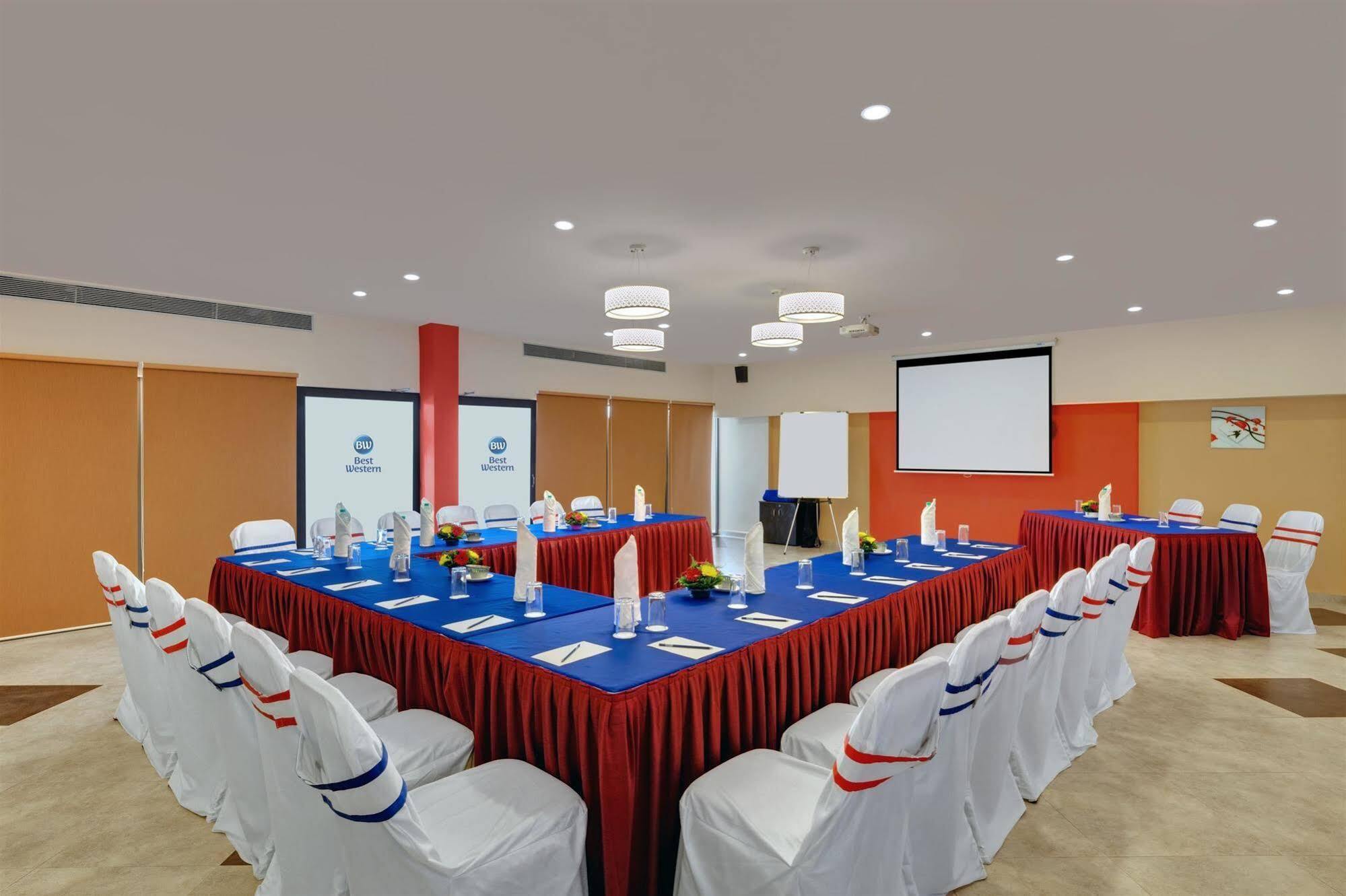 Best Western Alkapuri, Vadodara Exterior foto