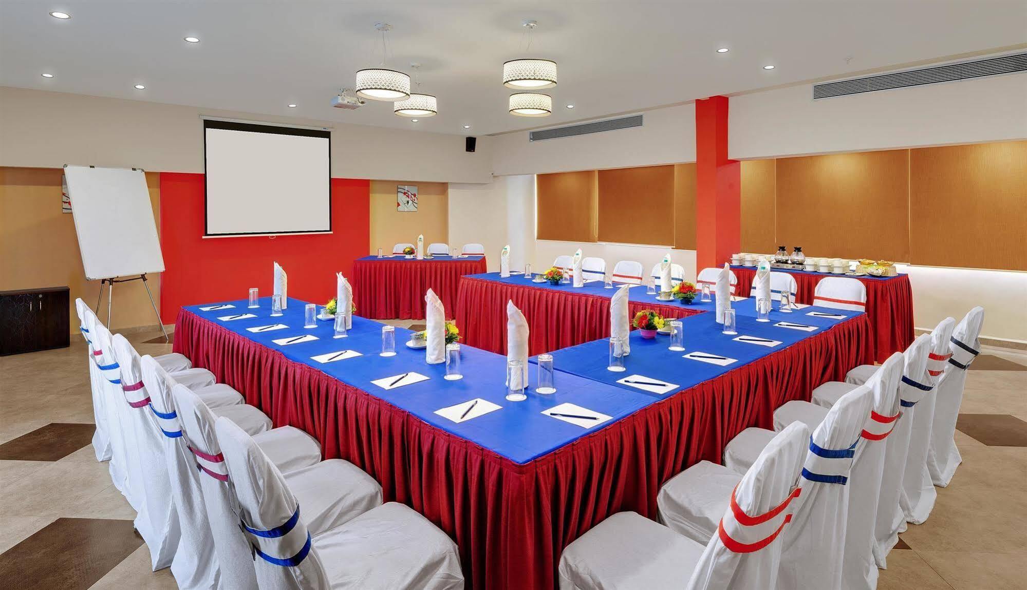 Best Western Alkapuri, Vadodara Exterior foto